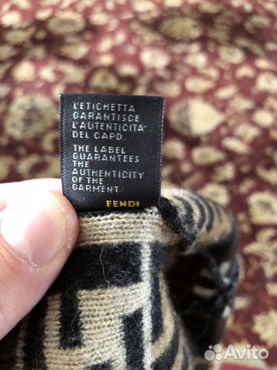 Мужская шапка fendi оригинал