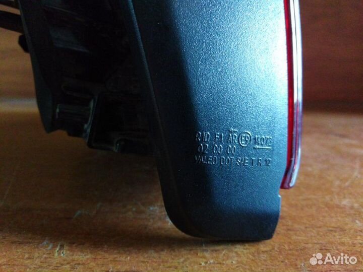 Фонарь внутренний задний левый Volkswagen Golf