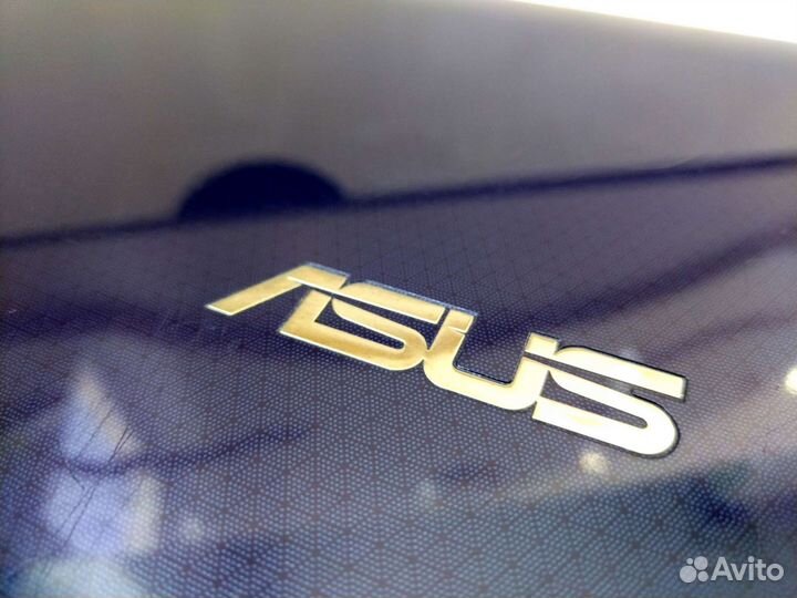 Ноутбук Asus X555L в рабочем состоянии Компьютер