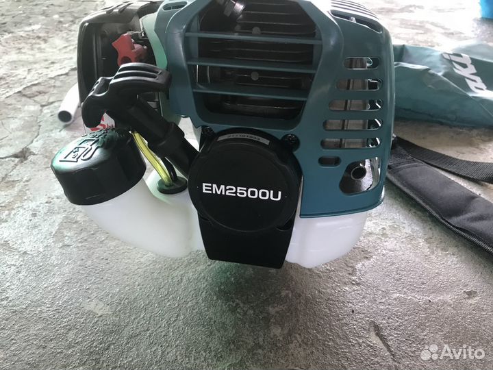 Бензокоса makita