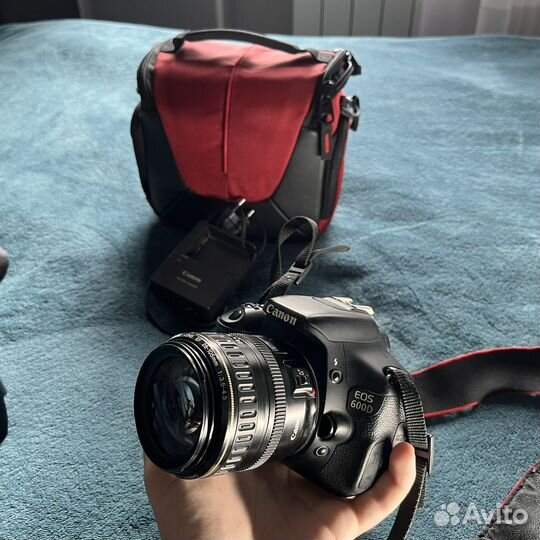 Зеркальный фотоаппарат canon 600d