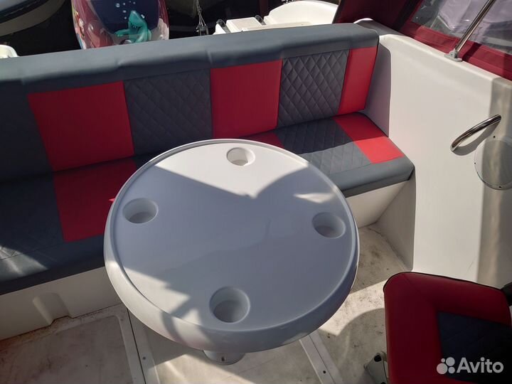 Столик круглый 61см для катера,лодки