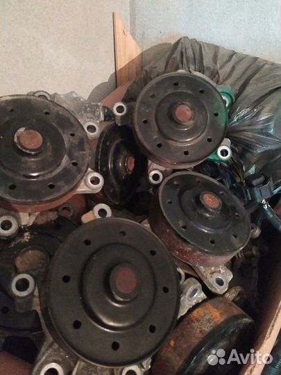 Помпа королл