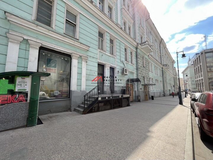 Продам торговое помещение, 320 м²