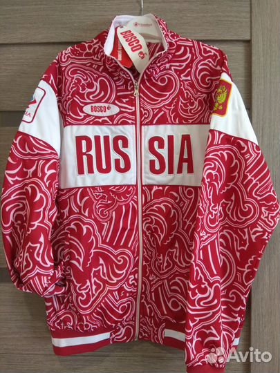 Костюм спортивный