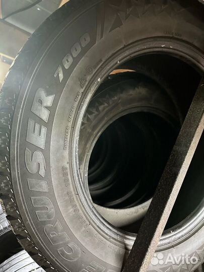 Bridgestone Ice Cruiser 7000 235/65 R17