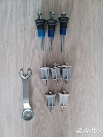 Транспортировочные болты для стиральной машины