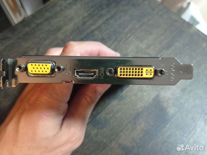 Видеокарта g210
