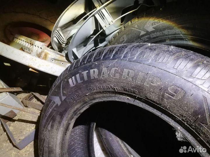 Goodyear UltraGrip 9 185/65 R15 92T