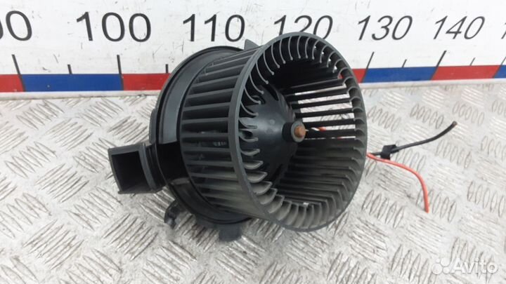 Моторчик печки Citroen Xsara Picasso рест. 2006