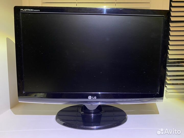 Монитор LG flatron W2253TQ 21.5''