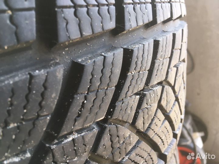 Goodyear UltraGrip Ice SUV Gen-1 225/60 R18 104T