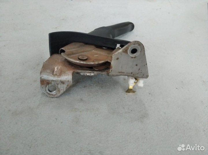Рычаг стояночного тормоза Renault Logan Ii седан