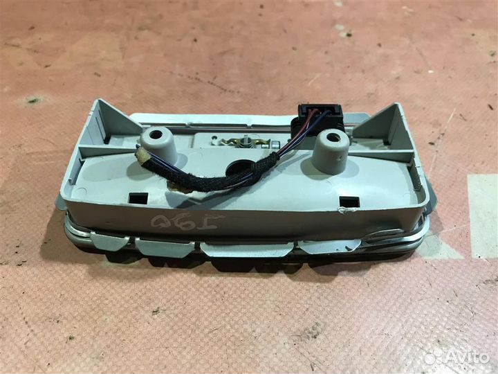 Плафон центральный Шкода Октавиа 1Z (2008 - 2013