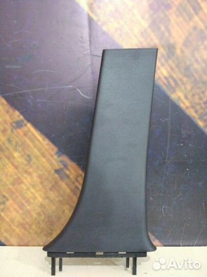 Обшивка салона правая Volkswagen Passat Variant B5