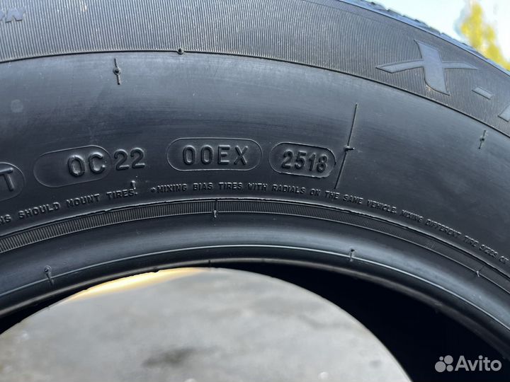 Michelin X-Ice XI3 215/65 R17 99T