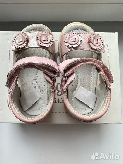 Босоножки для девочки 22