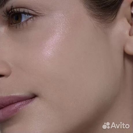 Make Up For Ever хайлайтер для лица, H140