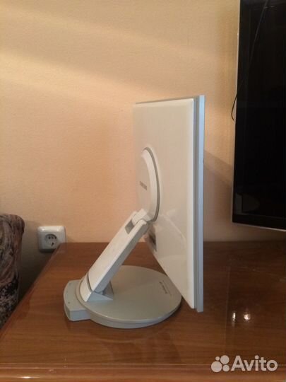 Монитор Samsung Syncmaster 173P