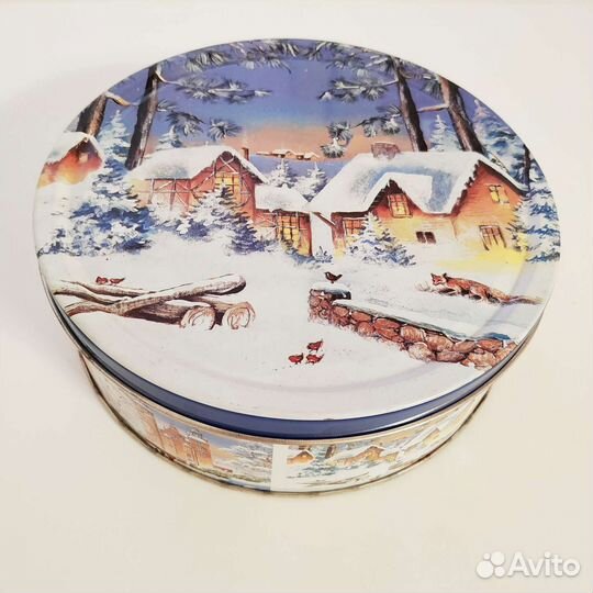 Коробка жестяная от печенья с зимней темой