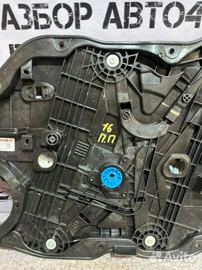 Стеклоподъёмник передний правый Kia Stinger CK 3.3