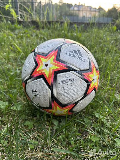 Футбольный мяч5 adidas лига чемпионов