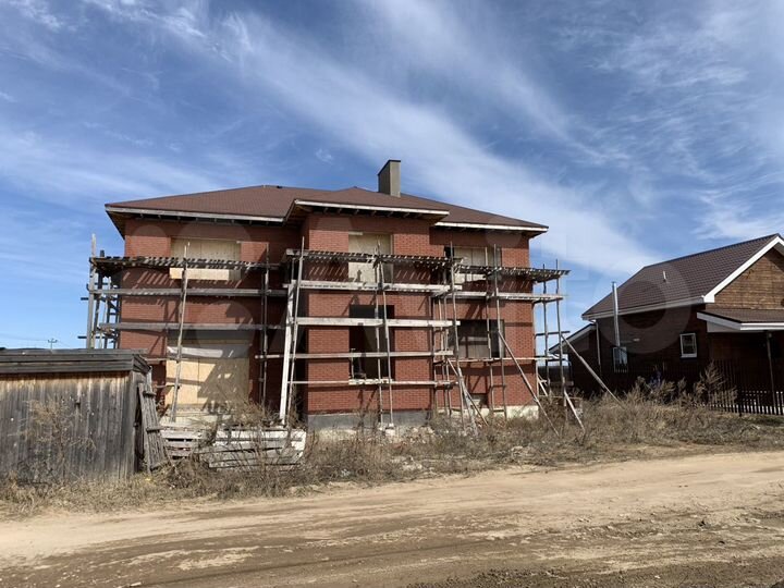 Дом 360 м² на участке 9,5 сот.