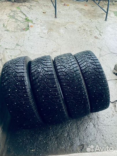 Bridgestone Blizzak Spike-02 175/65 R14