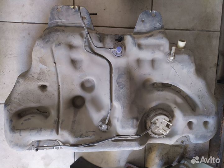 Бак топливный Renault Latitude 2010- 172030026R