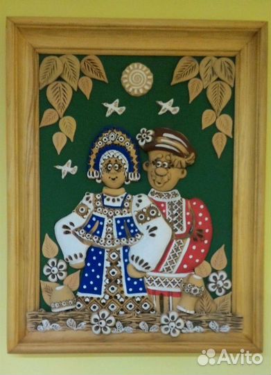 Панно из глины в деревянной рамке