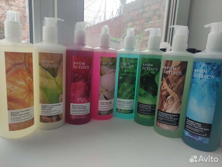 Гели для душа Avon