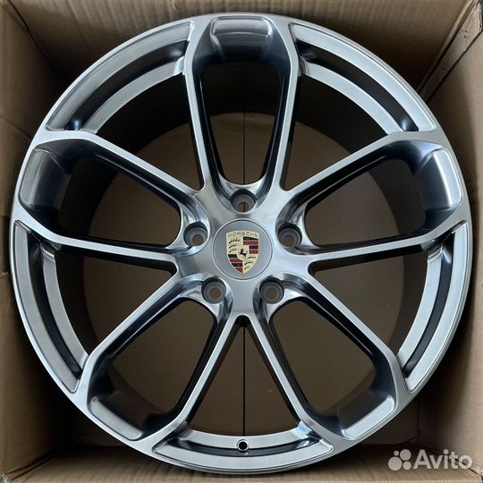 Кованые диски на Porsche Cayenne 957/958 R22