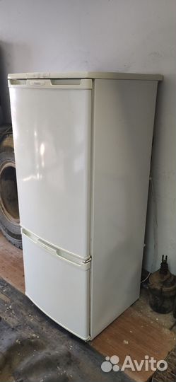 Холодильник Бирюса