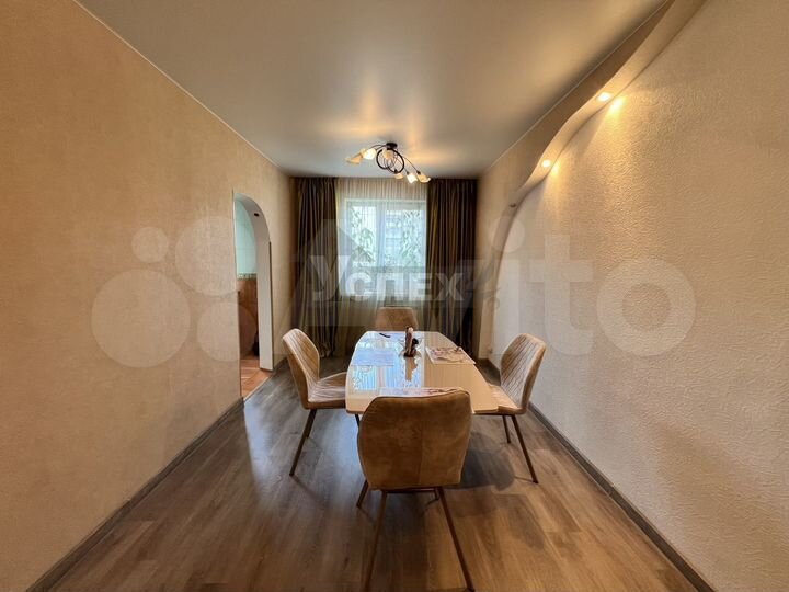 5-к. квартира, 114 м², 5/9 эт.