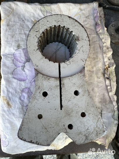 Рычаг для флунжерных цилиндров для бетононасоса