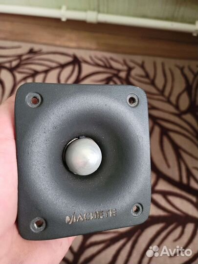 Двадцатки, рупора и подиумы