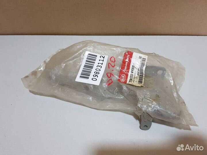 Петля капота правая KIA Rio 3 2012-2017