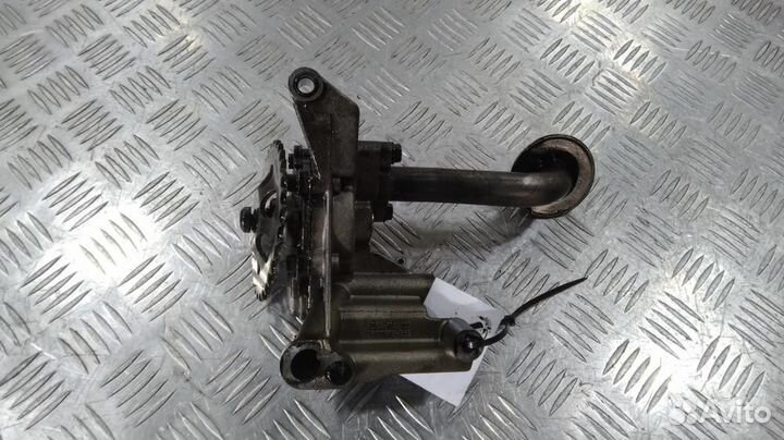 Насос масляный для Volkswagen Golf 4 06A115105