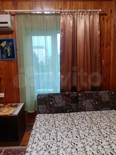 Комната 10 м² в 7-к., 2/2 эт.