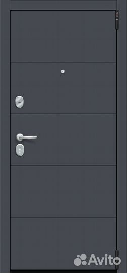 Дверь входная с зеркалом