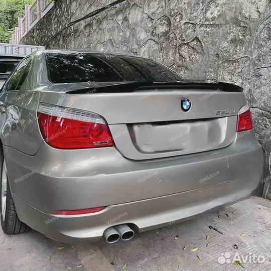 Спойлер BMW 5 E60 стиль M4 черный