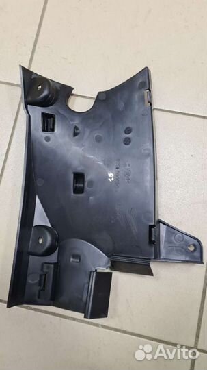 Дефлектор радиатора Правый верхний Ларгус FL