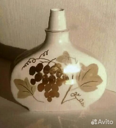 Фарфоровые кувшины (штофы) с худ.росписью лфз СССР