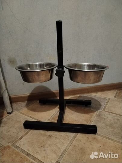 Миски на подставке для собак