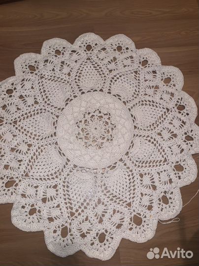 Прекрасный ковёр из полиэфирного шнура