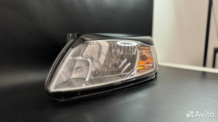 Фара ваз 2190
