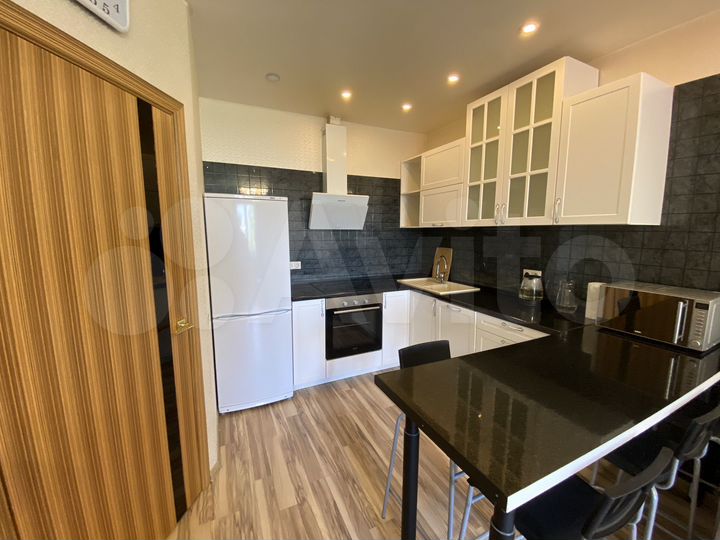 2-к. квартира, 43 м², 5/9 эт.