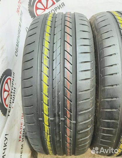 Goodyear EfficientGrip 235/45 R19 95V