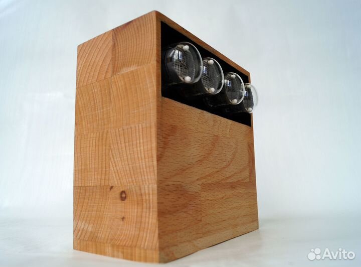 Часы ламповые на газоразрядных индикаторах ин-4