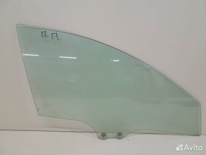Стекло двери передней правой Mazda Mazda 3 BL 2009